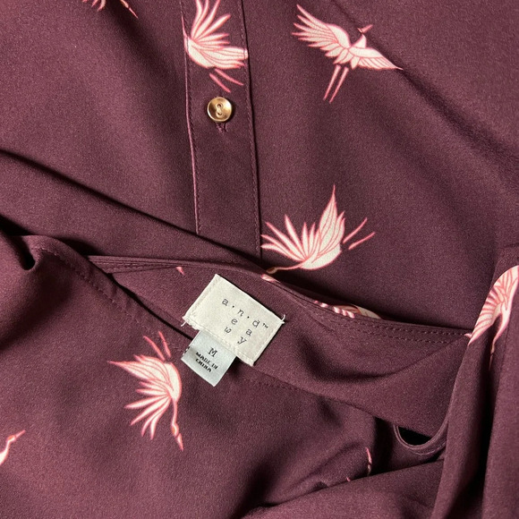 A New Day | Maroon Crane Print Blouse - Picture 6 of 6